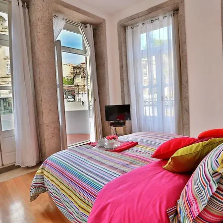 In - S. Bento Apartment